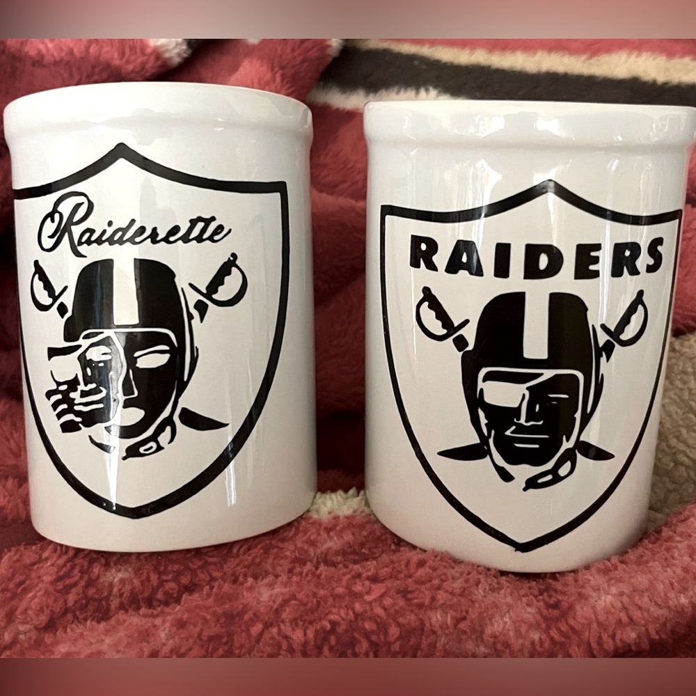 Las Vegas Raiders Couples Mugs - White & Black Raider and Raiderette Logo 2pc